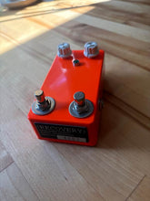 Arcadiator (ATtiny85 Synth Fuzz / PLL Experimental Pedal)