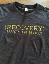 RECOVERY EFFECTS LOGO T-SHIRT