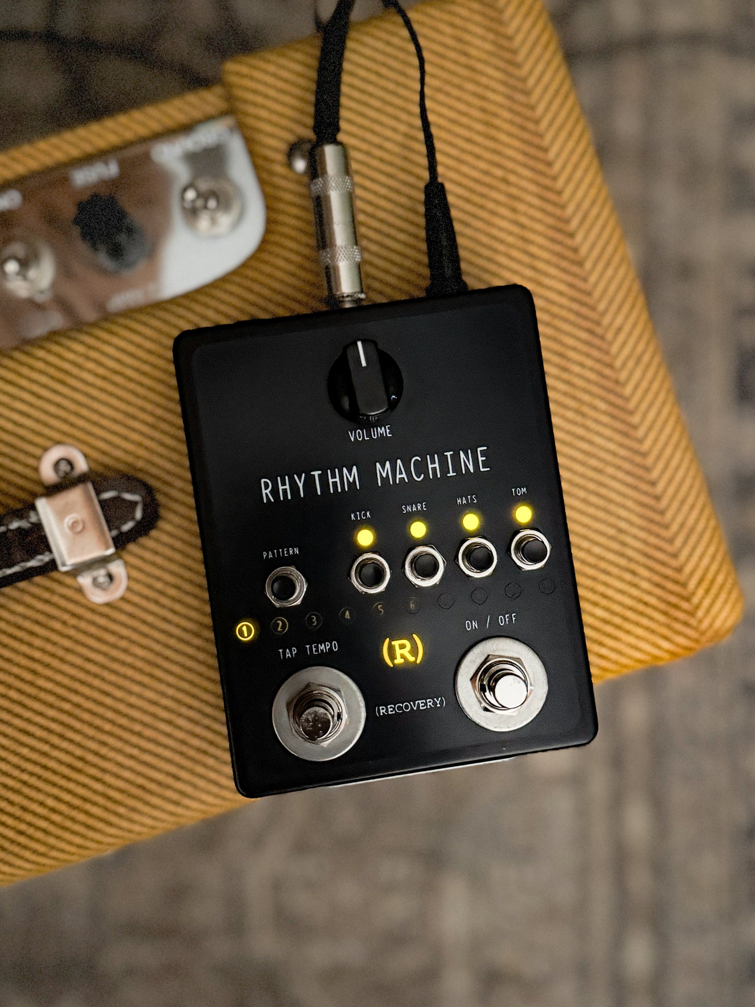 drum machine pedal for guitarists RHYTHM MACHINE (Vintage Drum Machine Pedal)
